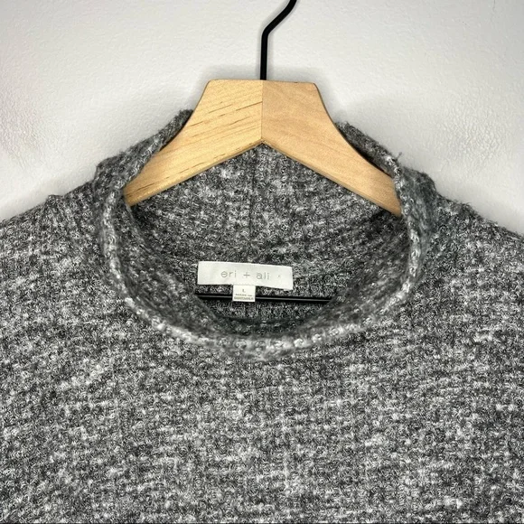 Anthropologie Eri + Ali Tiered Mock Neck Bronte Sweater in Marled Gray/Black L - Picture 4 of 6